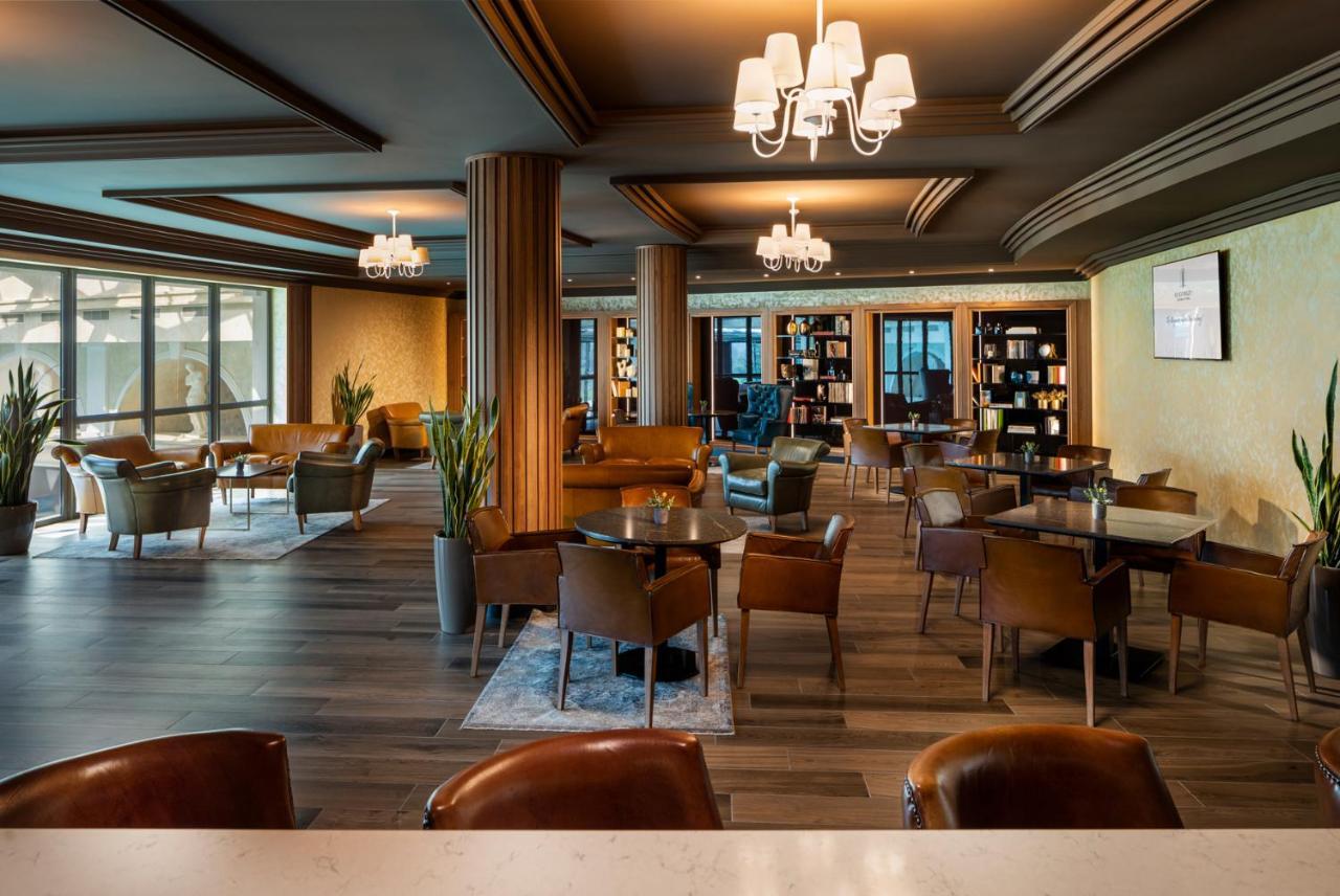Kings' Valley Medical & Spa Hotel Kazanlak Exterior photo The lounge at the airport