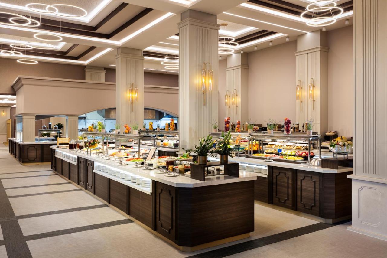 Kings' Valley Medical & Spa Hotel Kazanlak Exterior photo The buffet at the Grand Hyatt Hotel, Amman, Jordan