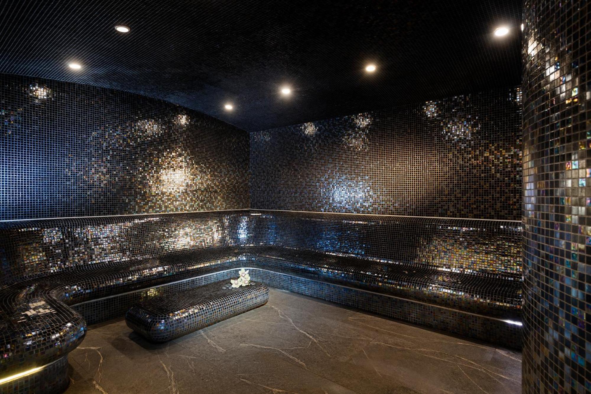 Kings' Valley Medical & Spa Hotel Kazanlak Exterior photo The interior of the spa